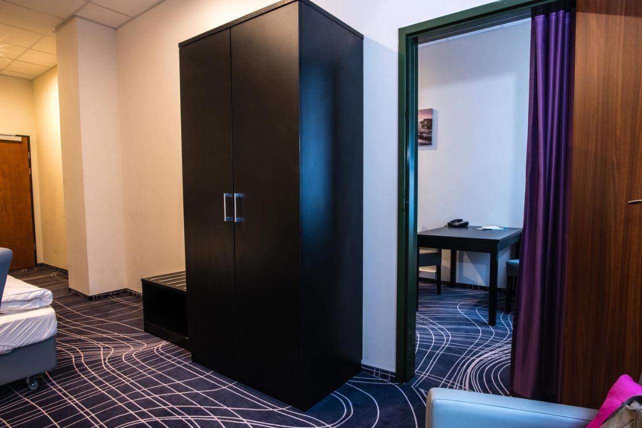 Sky Business Hotel レグニツァ エクステリア 写真